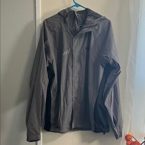 Helly Hansen Men's Gray Hooded Raincoat